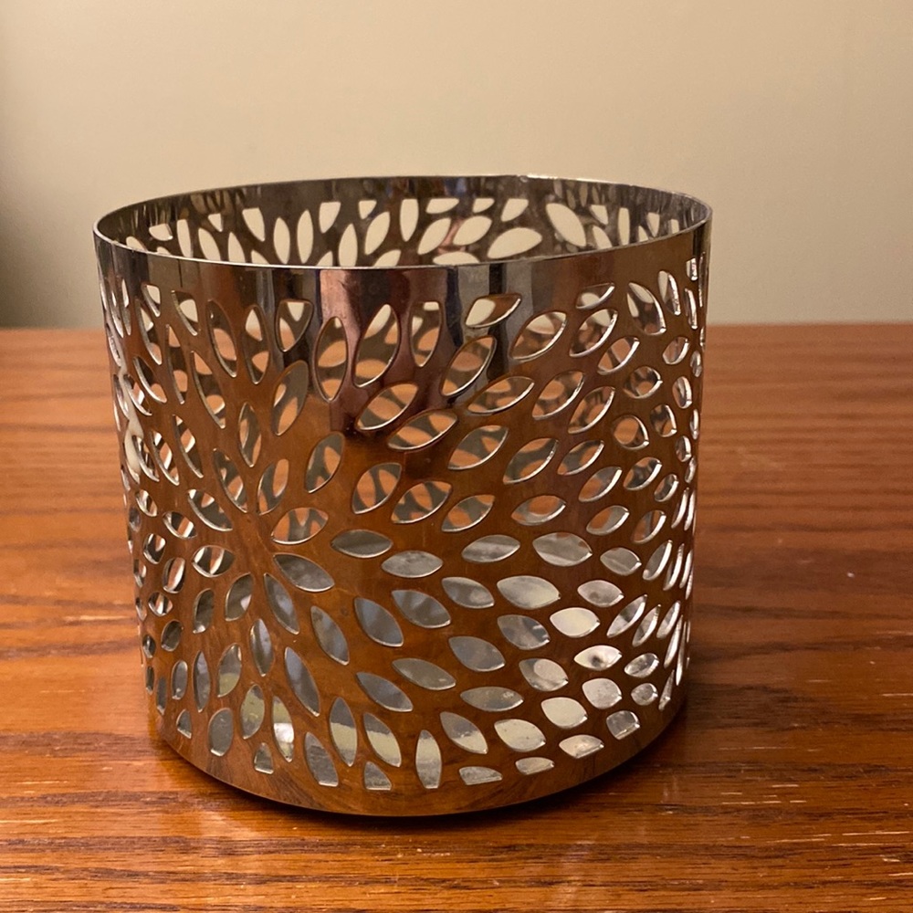Candle holder